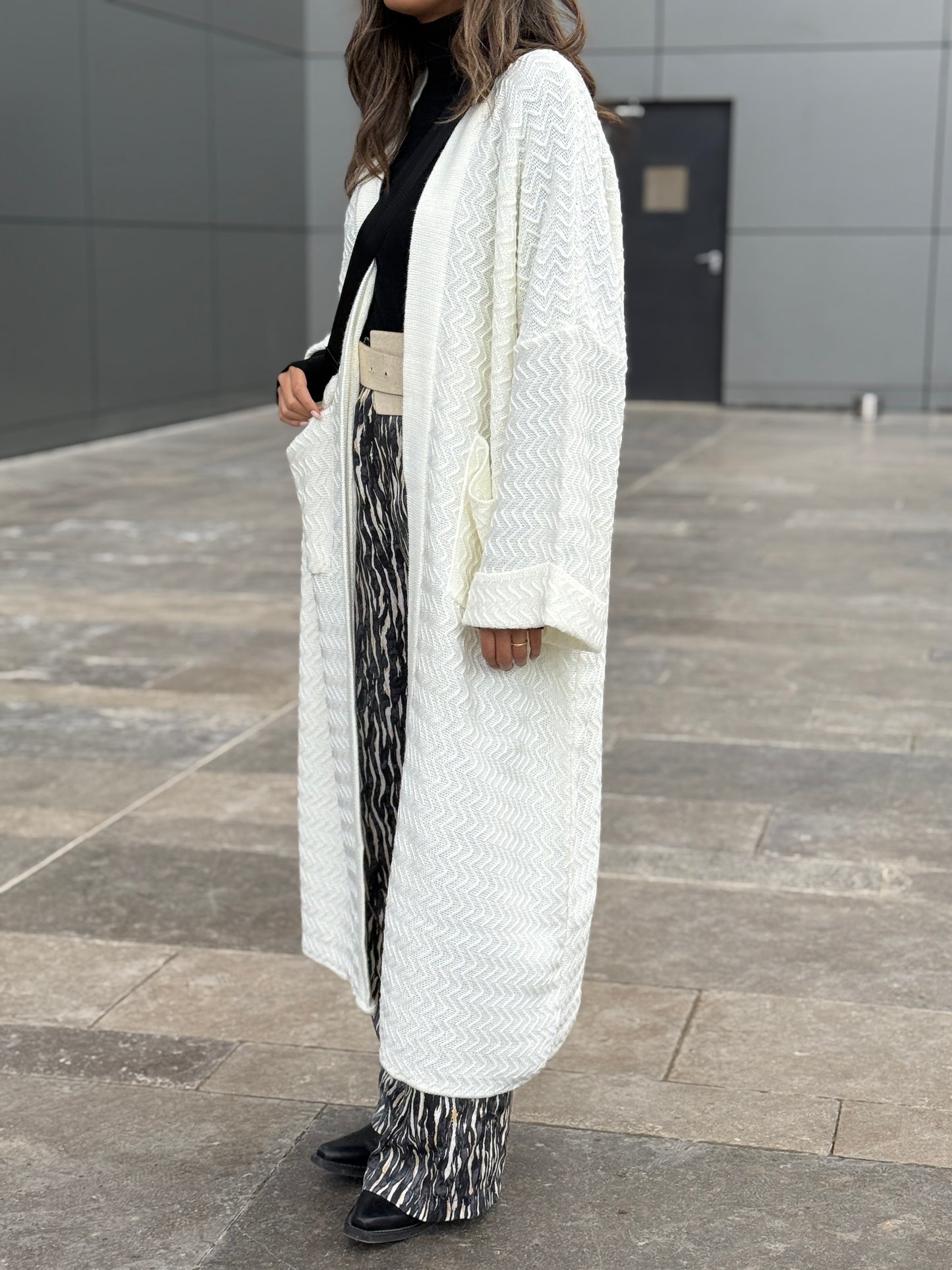 CloudKnit Cardigan - white